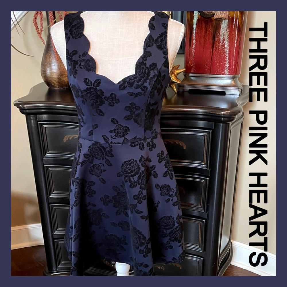 NWT THREE PINK HEARTS NAVY SLEEVELESS DRESSY DRESS